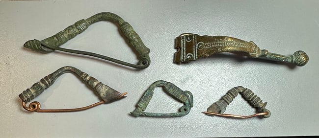 Lot of 5 Ancient Roman Bronze Fibula Brooches c.1st-3rd century AD.