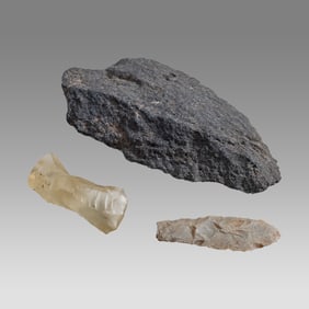 Neolithic Stone Points Glass Fragment. (3)