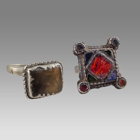 Lot of 2 Middle Eastern Silver Rings with Glass and Agate Stone.