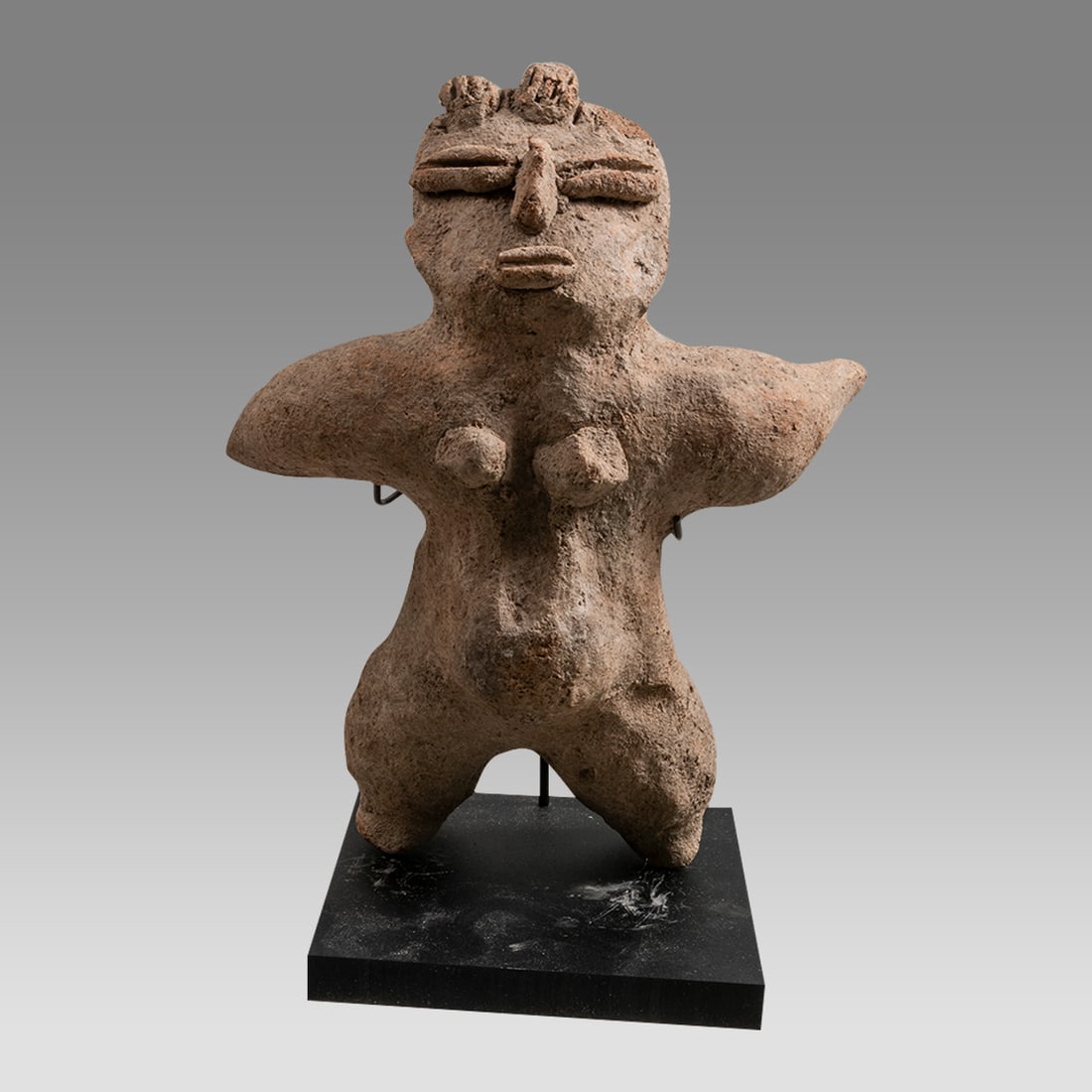 Guerero Pottery Standing Figure, Circa 400 BC/AD. (1 of 3)