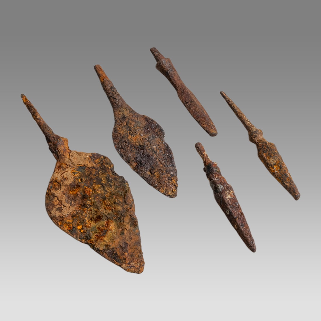 Lot of 5 Roman Iron Arrow heads c.2nd-4th century AD. (1 of 1)