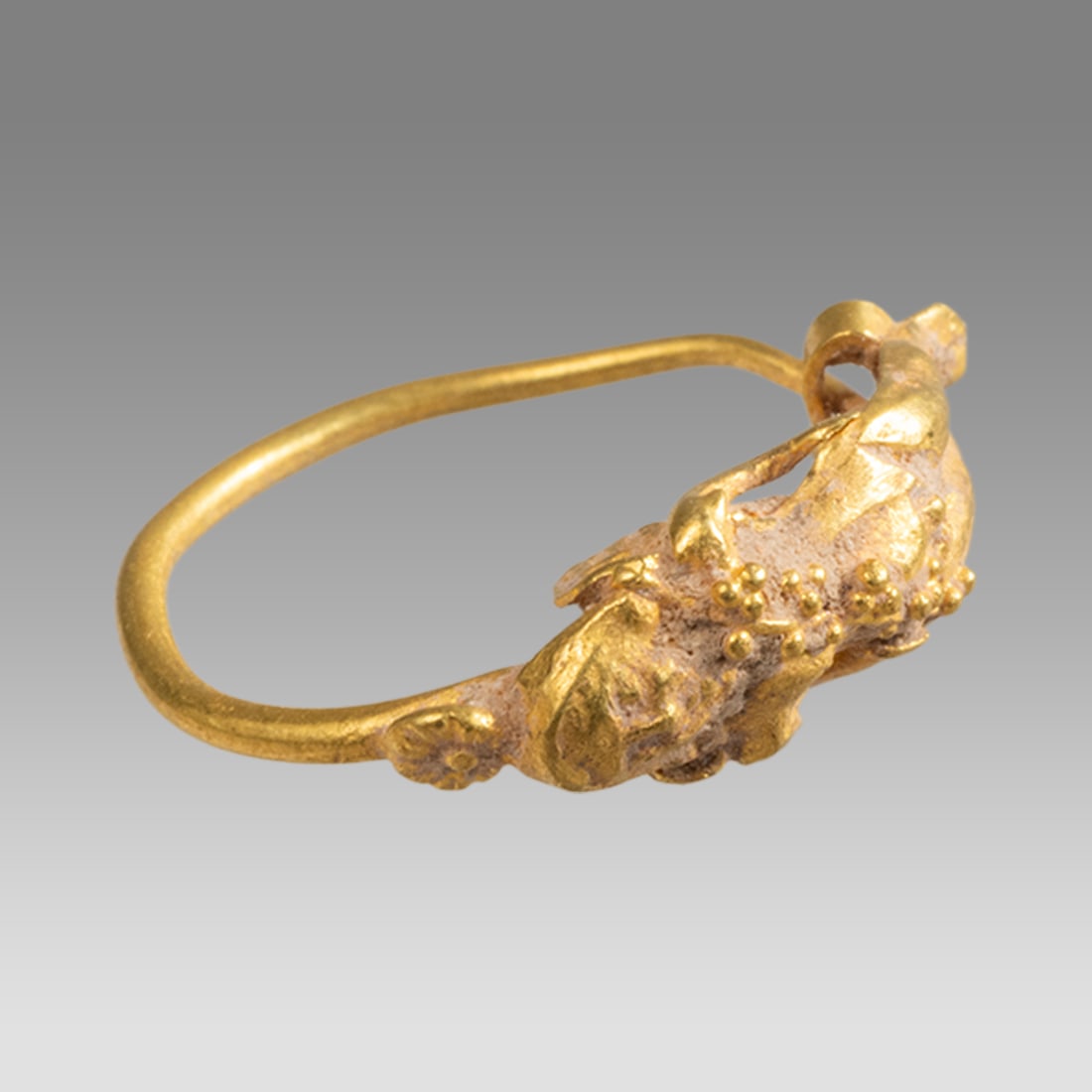 Ancient Roman Gold Single Earring with Angel c.2nd century AD. (1 of 1)