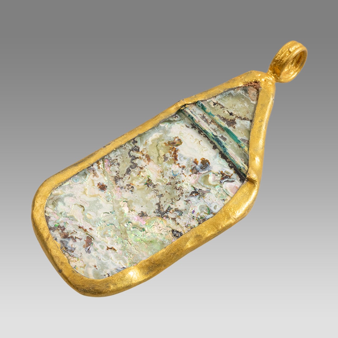 Ancient Roman Gold Pendant c.2nd century AD. (1 of 1)