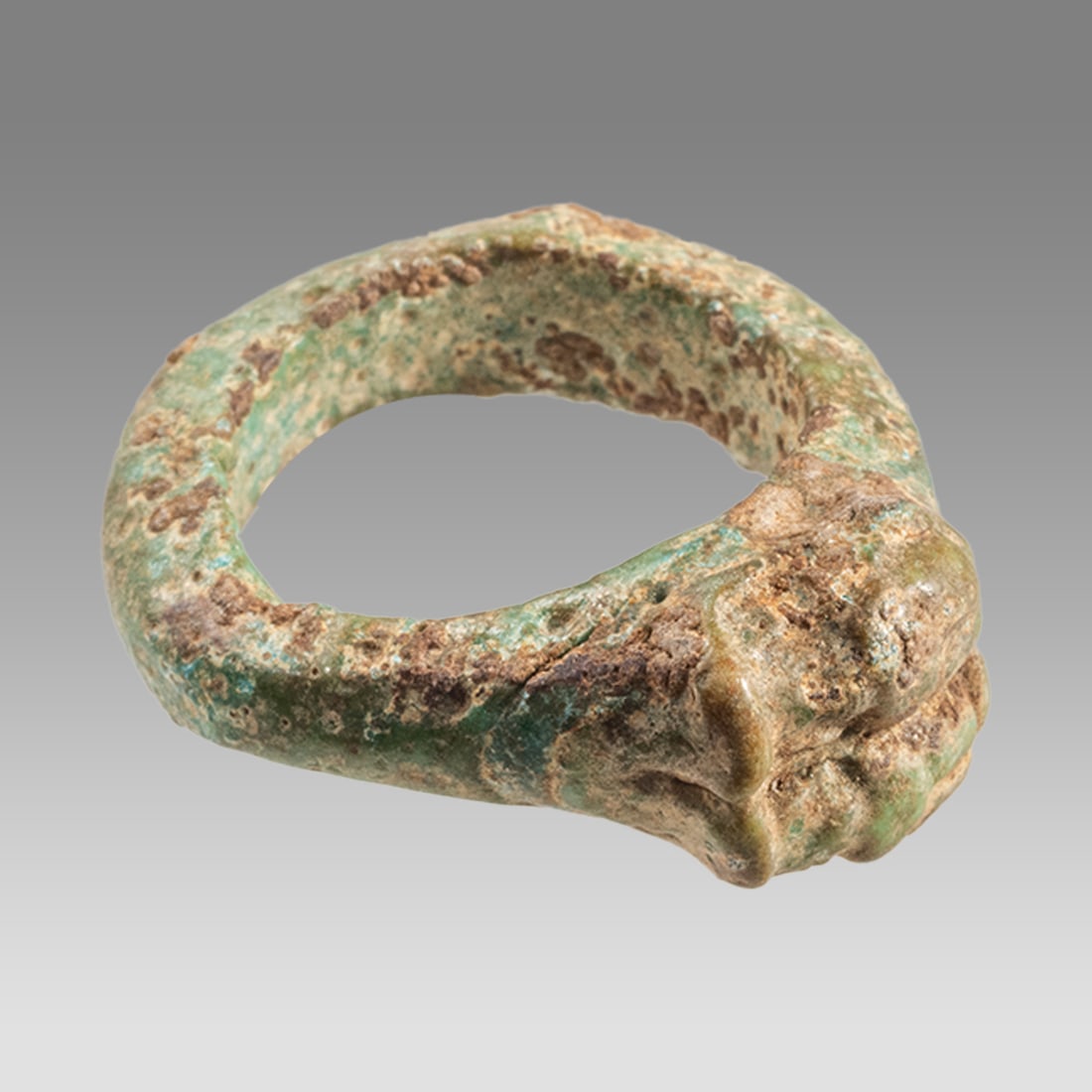 Ancient Egyptian Green Faience Ring c.664-332 BC. (1 of 1)