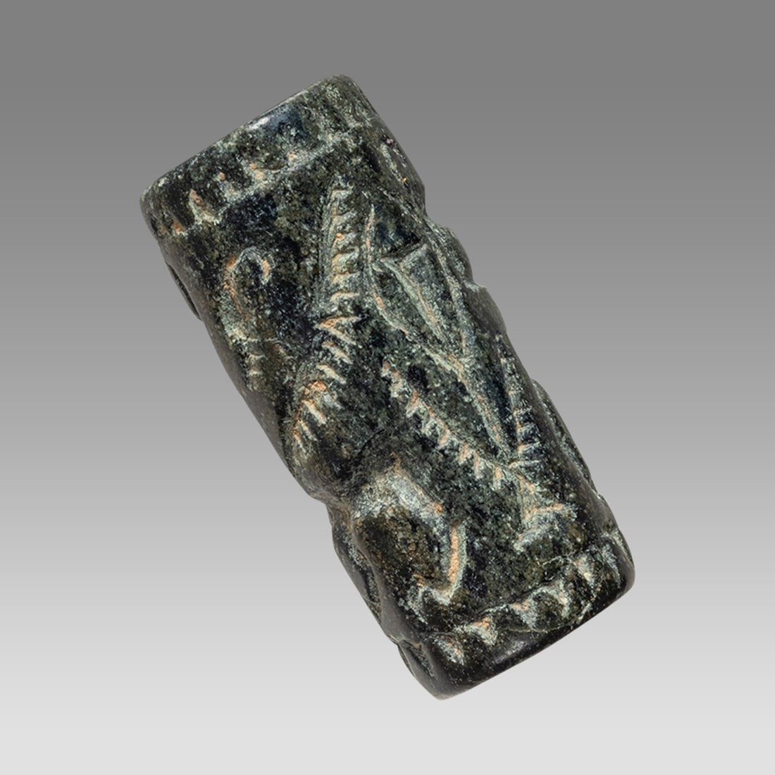 Mesopotamian Style Black Stone Stone Cylinder Seal. (1 of 2)
