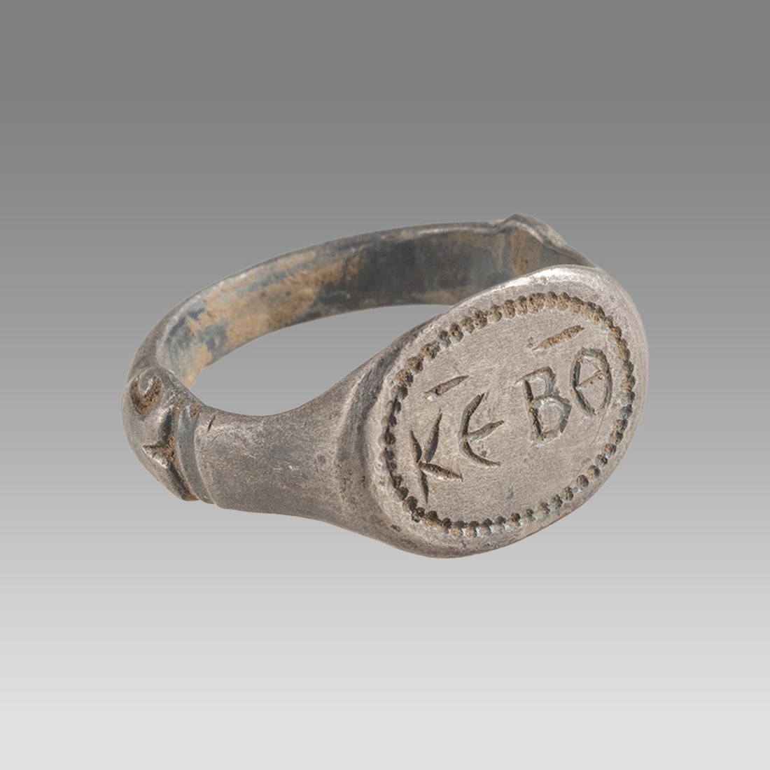 Ancient Roman Silver Ring c.2nd century AD. (1 of 1)