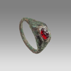 Ancient Roman Bronze Ring With Intaglio c.2nd century AD.