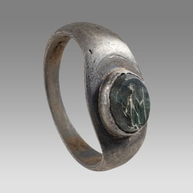 Ancient Roman Silver Ring With Intaglio c.2nd century AD.