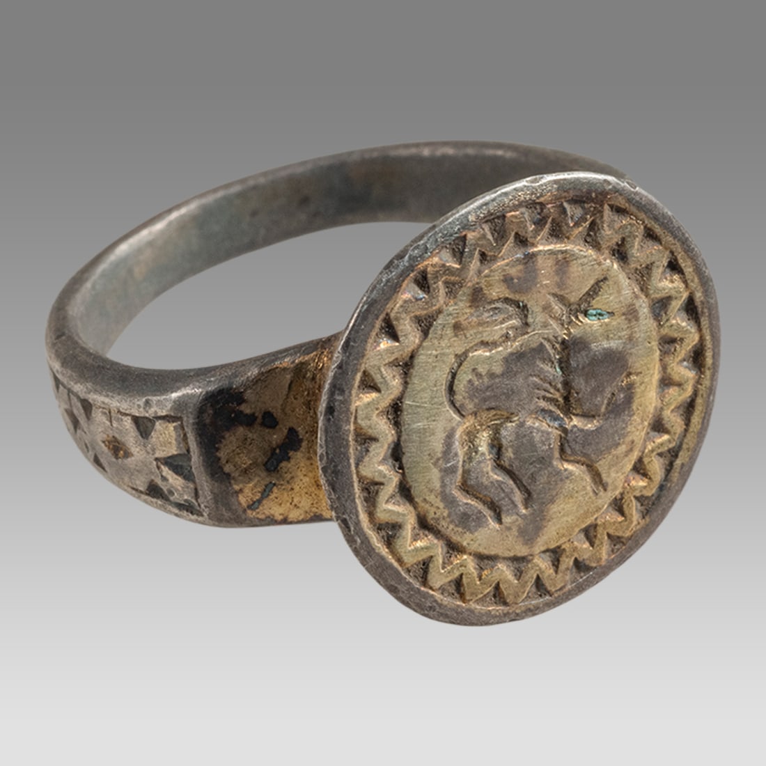 Ancient Roman Silver Gilded Ring c.2nd century AD. (1 of 1)