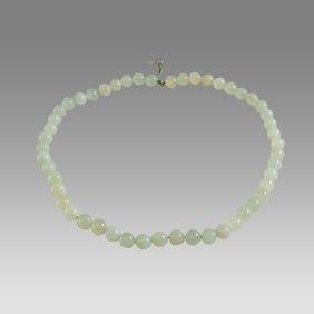 Agate Bead Necklace.