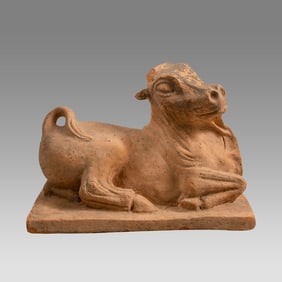 Ancient Greek Magna Graceia Pottery Bull c.4th century BC.