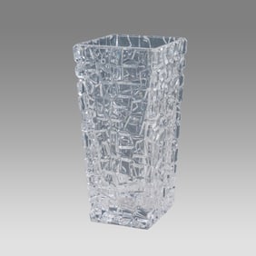 Tiffany & Co Sierra Geometric Textured Rock Cut Flower crystal Vase.