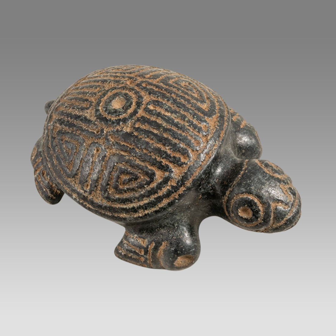 A Pre Columbian, Taino Style Carved Stone Turtle. (1 of 1)