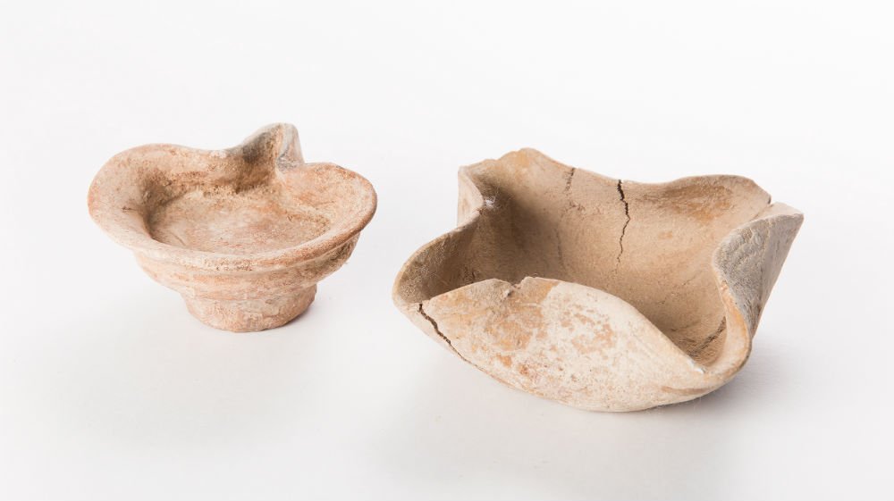 Lot of 2 Ancient Holy Land Oil Lamps c. 2000 – 600 BC (1 of 1)