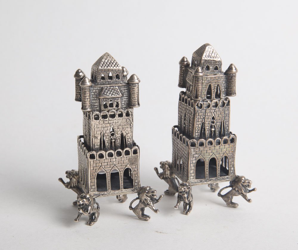 Judaica, Pair of Silver Spice Containers (1 of 1)