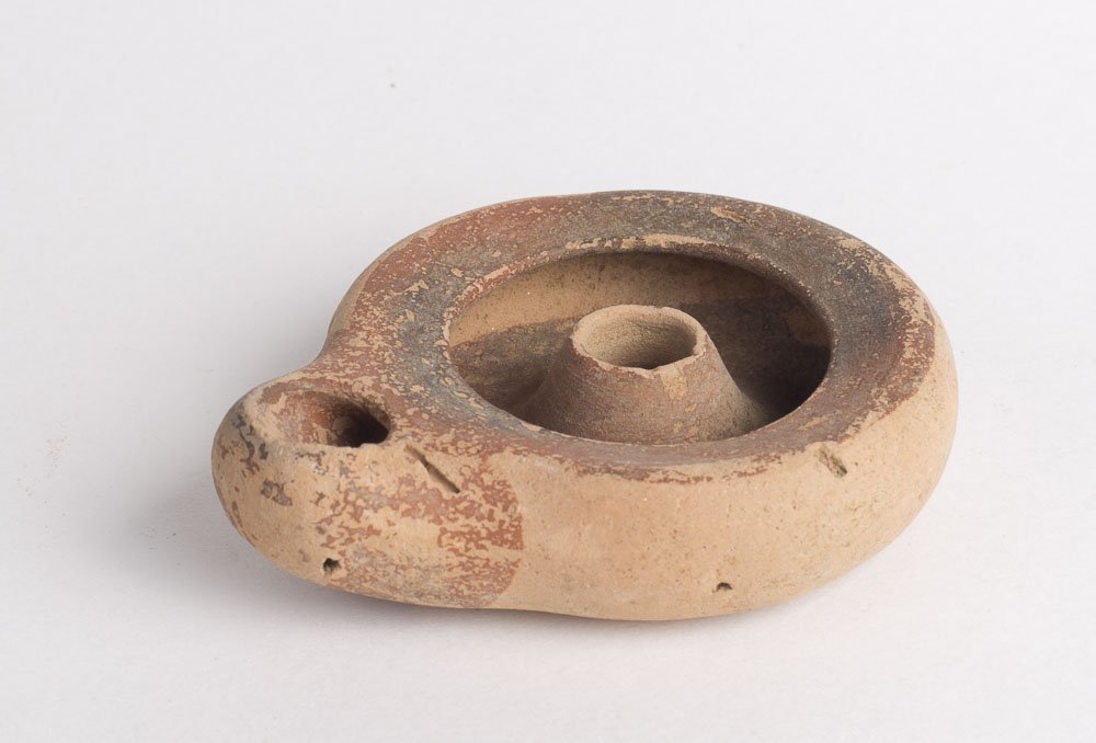 Ancient Greek Pottery Oil Lamp c.4th cent BC (1 of 2)