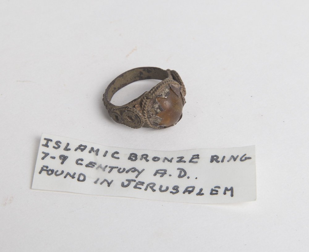 Ancient Islamic Bronze Ring with glass c.9th century AD (1 of 2)