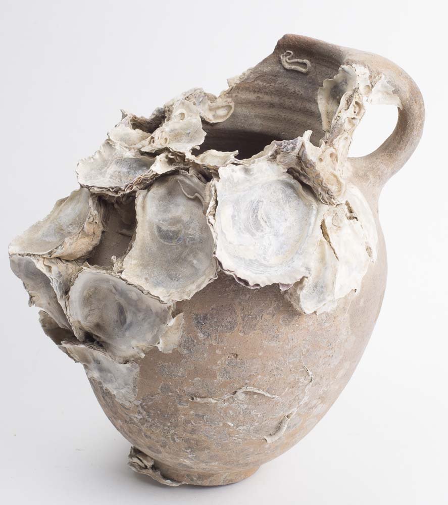 Ancient Roman Terracotta Jar with Sea Shells c.1st/2nd (1 of 2)