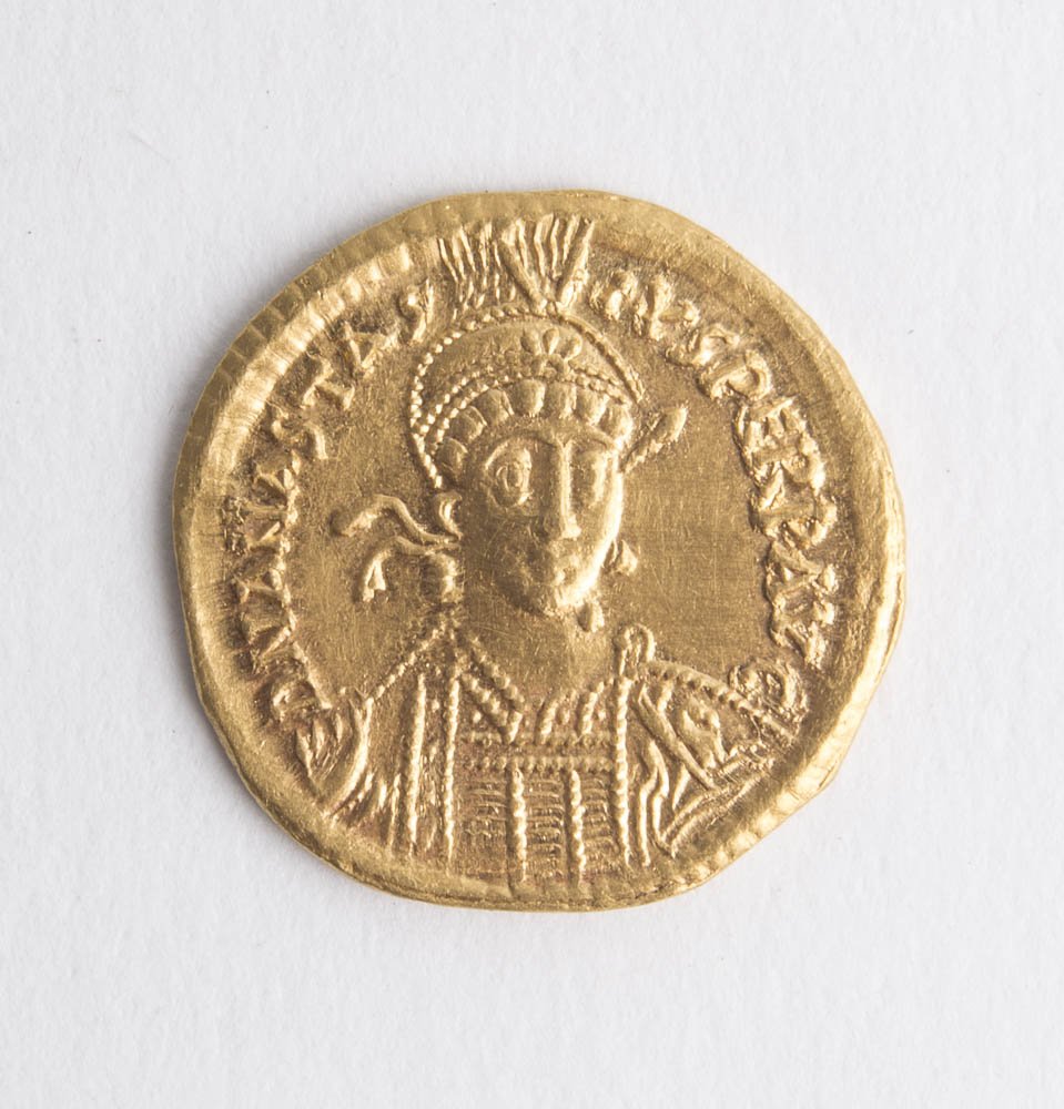 Anastasius I. 491-518. Gold Solidus (19mm, 4.42 g,). (1 of 2)