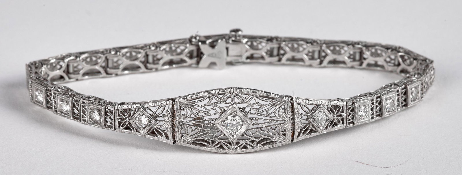 14K white gold and diamond bracelet: 14K white gold and diamond bracelet, weighing approximately, .40 cttw., 6 dwt.
