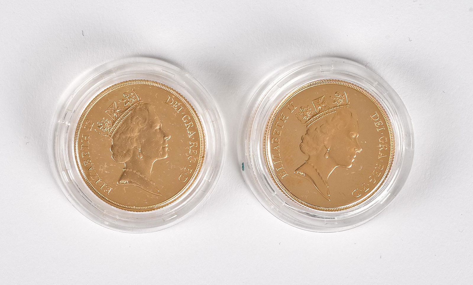 Great Britain gold double sovereign coins: Two Great Britain gold double sovereign coins, 1987 and 1988, 15.98g each.