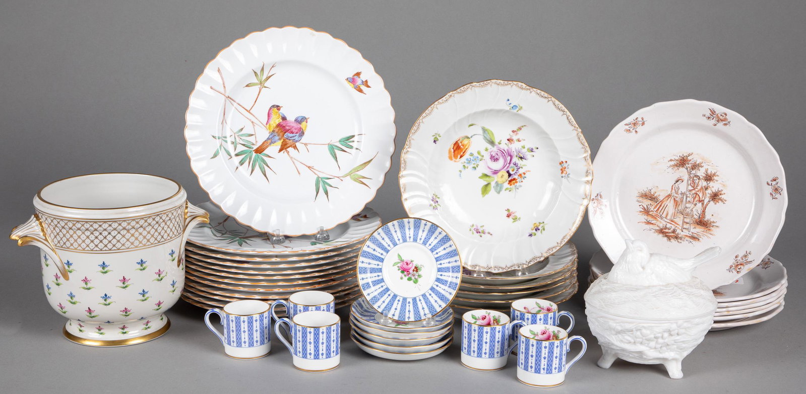 Miscellaneous group of porcelain: Miscellaneous group of porcelain, to include Spode, Dresden, etc.
