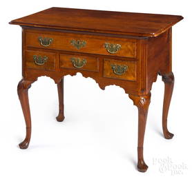 Pennsylvania Queen Anne walnut dressing table