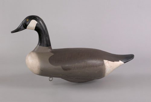 Goose decoy, attributed to R. Madison Mitchell, : Goose decoy, attributed to R. Madison Mitchell, 20th c., 25'' l.