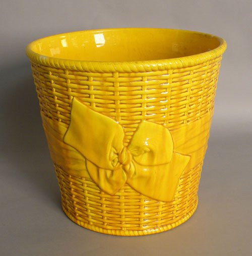 Mintons majolica basket, 12 1/4'' h., 13 3/4'' w.: Mintons majolica basket, 12 1/4'' h., 13 3/4'' w.