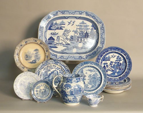 Group of Staffordshire and pearlware with chinois: Group of Staffordshire and pearlware with chinoiserie decoration, 19th c.