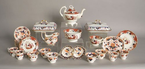 Group of Gaudy Ironstone tablewares.: Group of Gaudy Ironstone tablewares.
