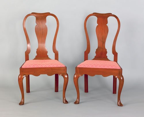 Pair of George II mahogany dining chairs, ca. 17: Pair of George II mahogany dining chairs, ca. 1750, each with a vasiform splat and trapezoidal slip seat supported by cabriole legs terminating in slipper feet.