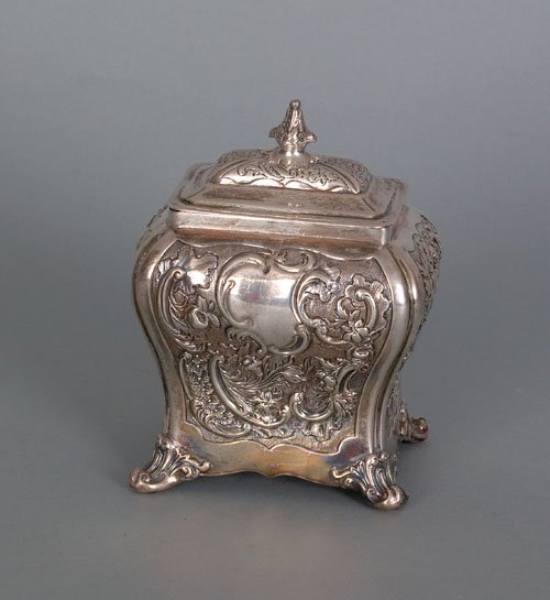 Edinburgh repousse silver caddy, 1843-1844, bea: Edinburgh repousse silver caddy, 1843-1844, bearing the touch of Marshall & Sons, 5 1/4'' h., 9 ozt.