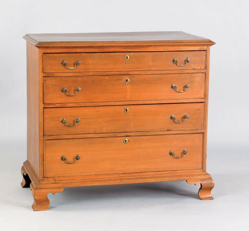Pennsylvania Chippendale walnut chest of drawers: Pennsylvania Chippendale walnut chest of drawers, late 18th c., with four graduated drawers flanked by line inlaid pilasters supported by ogee bracket feet, 37 1/2'' h., 39 3/4'' w.