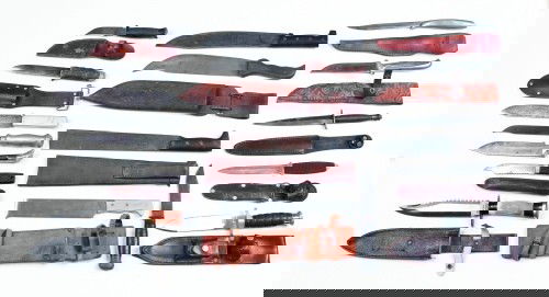 Seventeen hunting knives, machete, bowie and othe: Seventeen hunting knives, machete, bowie and others to include Union Cutlery, Colins, Legitimus, Gerber, PAL and Fairbairn Sykes.