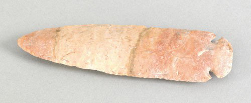 Ohio dovetailed spear point, flint ridge type w: Ohio dovetailed spear point, flint ridge type with a finely serrated edge, 4 1/2'' l.