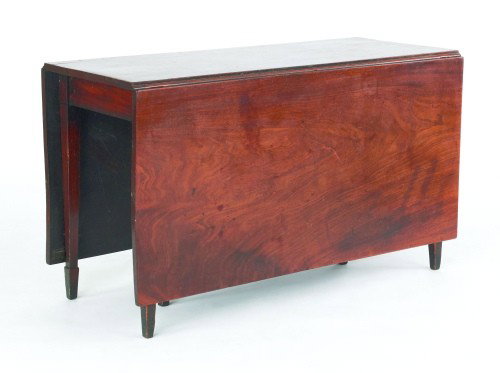 Hepplewhite mahogany drop leaf dining table, ca. : Hepplewhite mahogany drop leaf dining table, ca. 1800, 28'' h., 20 1/2'' l., 47'' d.