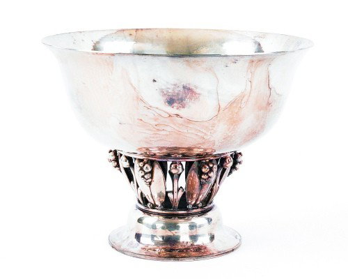 George Jensen sterling silver footed bowl, No. 19: George Jensen sterling silver footed bowl, No. 197B, 4 1/2'' h., 5 3/4'' dia., 10.9 ozt.