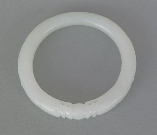 Chinese carved jade bangle, 3'' dia.: Chinese carved jade bangle, 3'' dia.