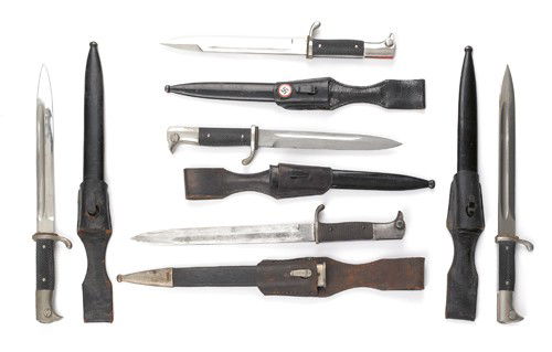 Five German Third Reich KS-98 police dress bayone: Five German Third Reich KS-98 police dress bayonets, three with comet scabbards and frogs, one with incorrect scabbard.