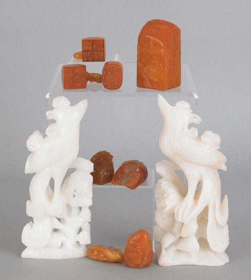Six soapstone seals including one on a chain, tog: Six soapstone seals including one on a chain, together with two white jade carved birds.