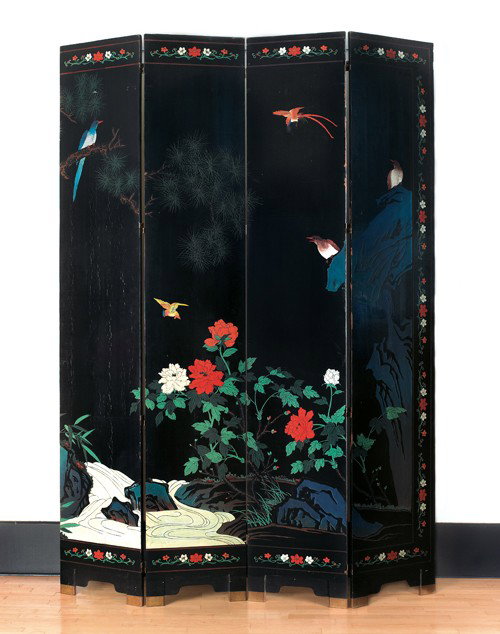 Eight massive four-part Japanese lacquerware scre