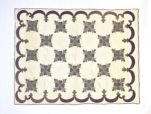 Appliqu? quilt, ca. 1900, with green and lavender: Appliqu? quilt, ca. 1900, with green and lavender floral decoration, 98'' x 72''.