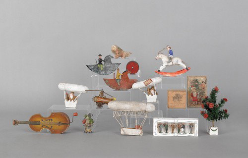Miscellaneous Christmas items, late 19th/early 20: Miscellaneous Christmas items, late 19th/early 20th c., to include three blimp ornaments, one is a candy container, Santa Claus clothespins, etc.
