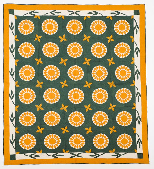 Pennsylvania pieced and appliqué compass variant: Pennsylvania pieced and appliqué compass variant quilt, 19th c., 74'' x 84''.