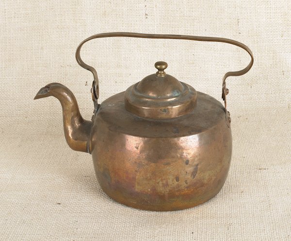 Dovetailed copper kettle, 19th c., stamped on h: Dovetailed copper kettle, 19th c., stamped on handle Brandt, 7'' h.