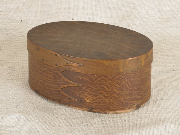Shaker grain painted bentwood box, mid 19th c.,: Shaker grain painted bentwood box, mid 19th c., 4'' h., 10 1/2'' w.