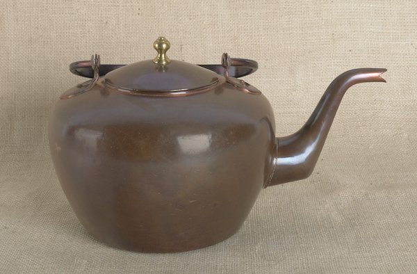 Philadelphia, Pennsylvania copper tea kettle,18th: Philadelphia, Pennsylvania copper tea kettle, 18th c., stamped G W for George Wilson, 12'' h.