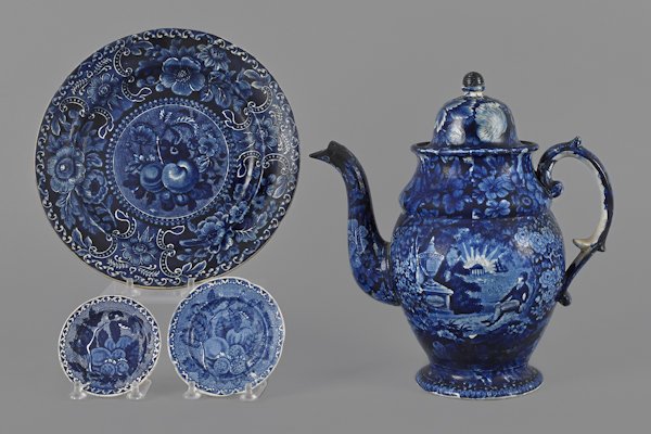 Historical blue Staffordshire coffee pot, depicti: Historical blue Staffordshire coffee pot, depicting Lafayette at Franklin's tomb, together with a dinner plate and two cup plates, coffee pot - 11'' h.