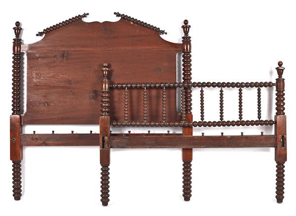 Walnut spool bed, 19th c., 56'' h., 54'' w., 76'' l.: Walnut spool bed, 19th c., 56'' h., 54'' w., 76'' l.